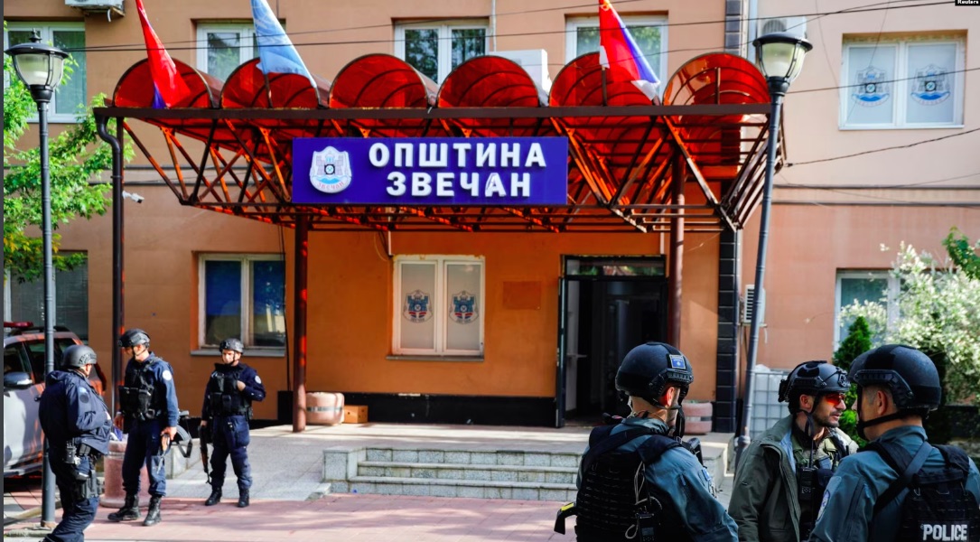Situatë e qetë në veri  policia ruan ndërtesat komunale